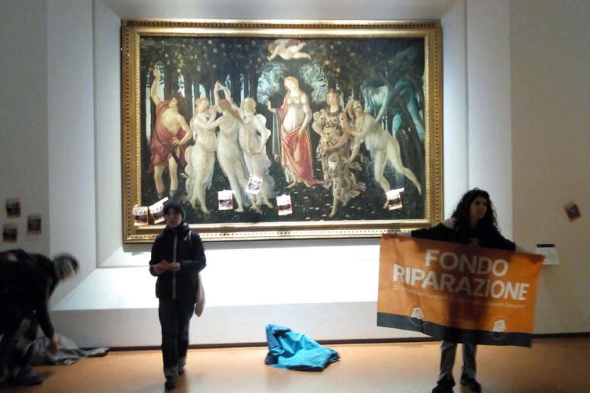 Cambiamento climatico, alluvioni: "Ultima generazione" agli Uffizi - 