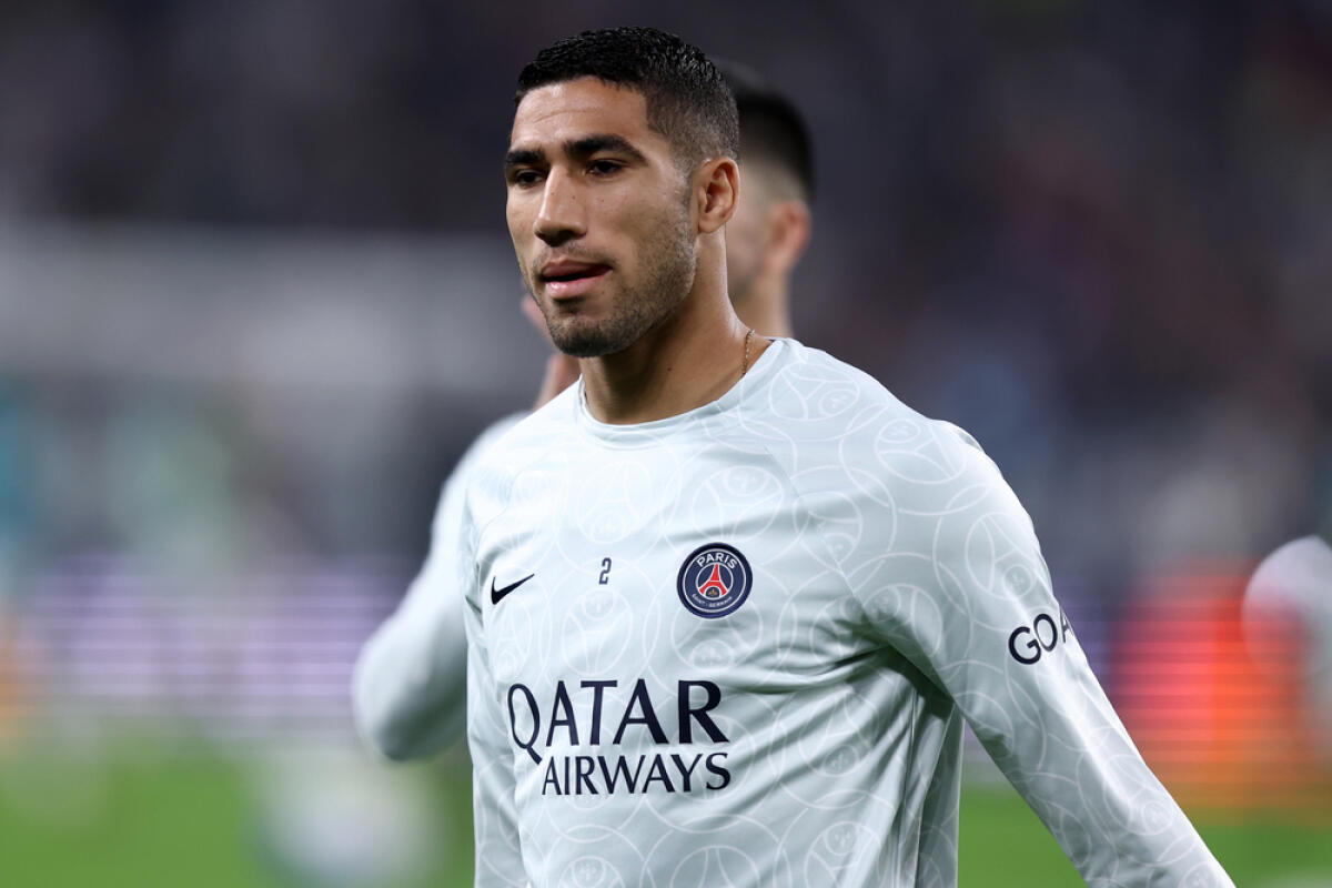 Il Real Madrid dopo Mbappè punta Davies e Hakimi - Achraf Hakimi of Paris Saint-Germain Fc during the Uefa Champions League Group H match beetween Juventus Fc and Paris Saint-Germain Fc at Allianz Stadium on November 2, 2022 in Turin, Italy .