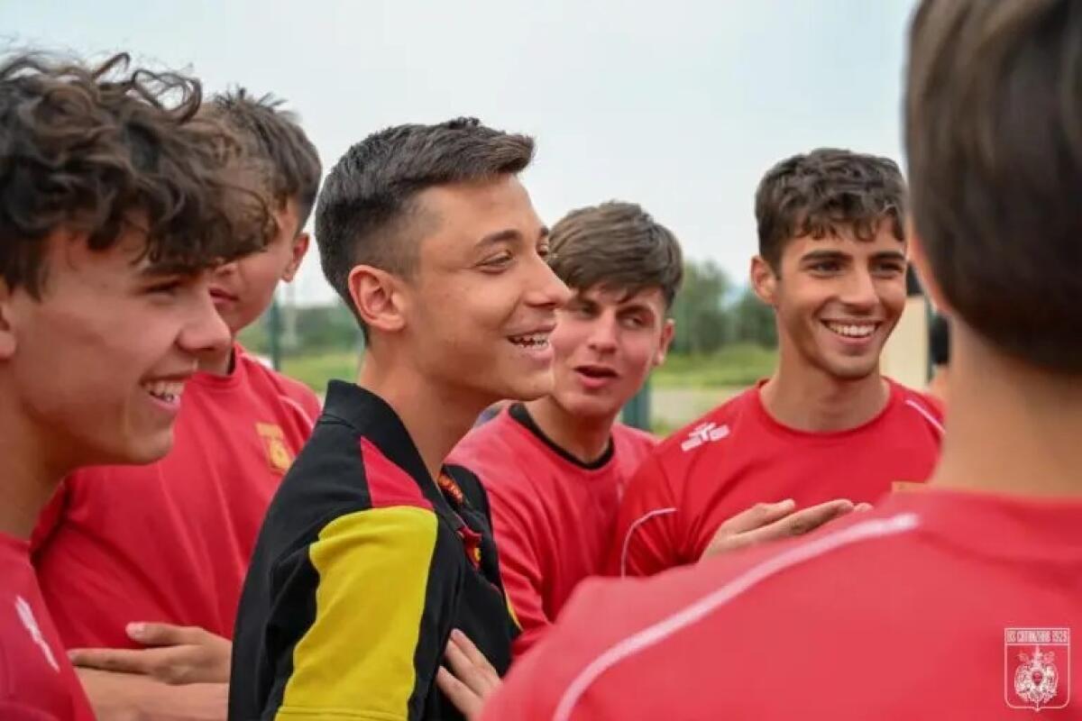 Foggia, torna a casa il giovane calciatore soccorso dal medico del Foggia - 