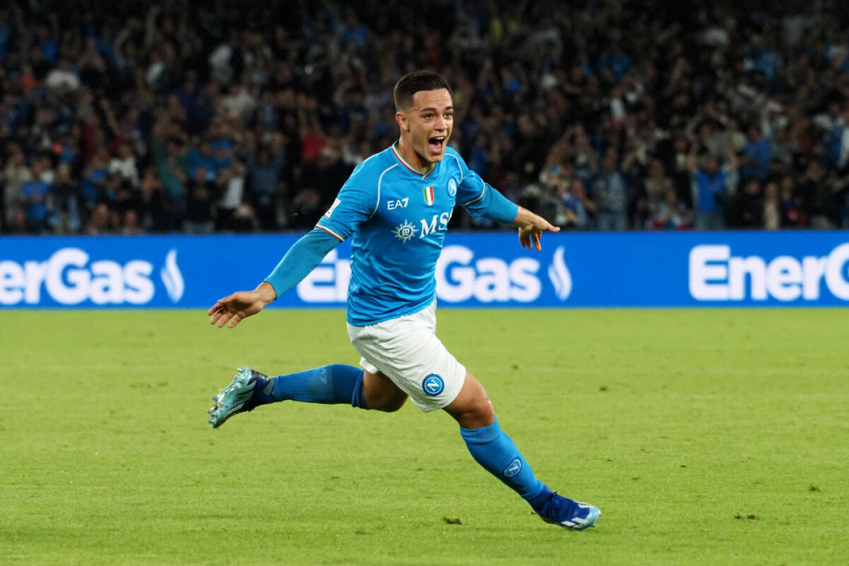 Serie A, dove vedere le partite del prossimo turno (Sky o Dazn) - Giacomo Raspadori player of Napoli, during the match of the Italian Serie A league between Napoli vs Milan final result, Napoli 2, Milan 2, match played at the Diego Armando Maradona stadium.