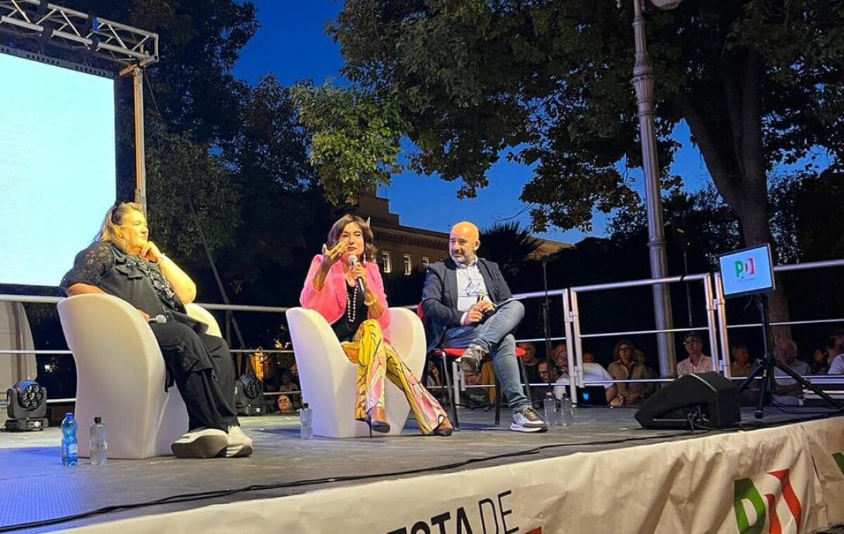 Foggia, Vladimir Luxuria direttrice artistica del Teatro Giordano - 