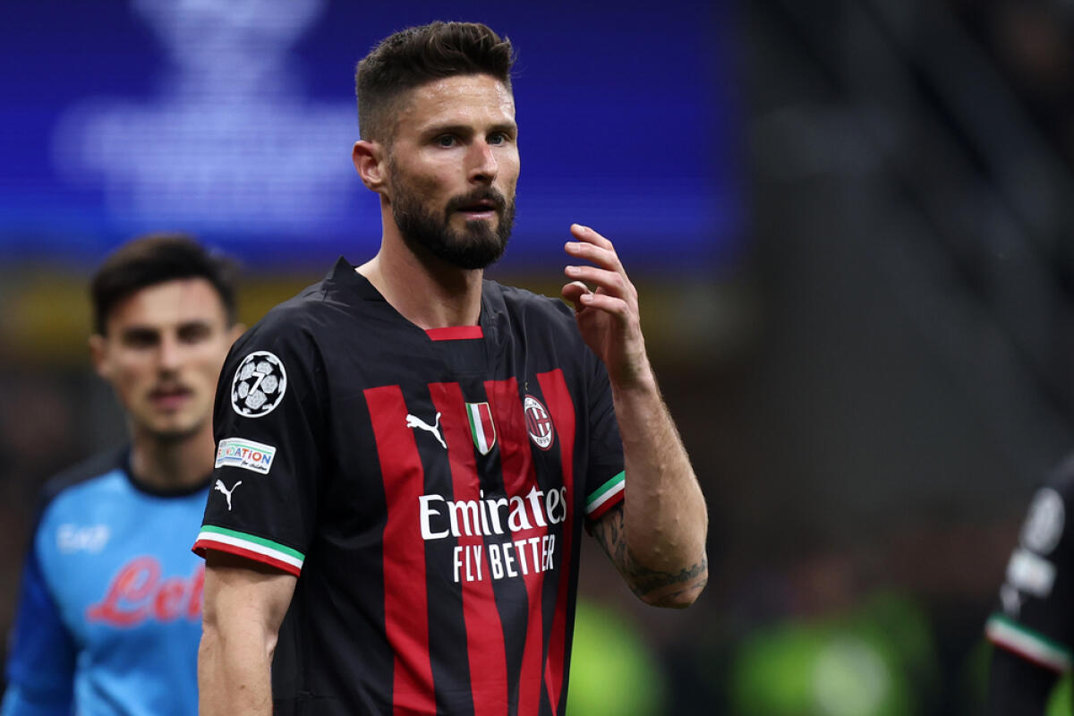 Tutti i derby italiani nelle coppe europee - Olivier Giroud of Ac Milan during the UEFA Champions League quarter-final first leg match between AC Milan and Ssc Napoli on April 12, 2023 in Milan, Italy.