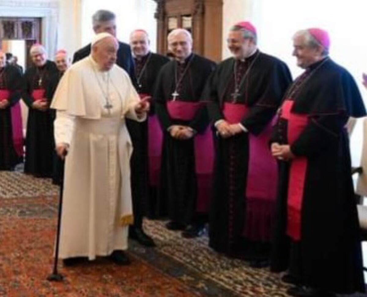 Roma, i vescovi pugliesi ricevuti dal Papa - 