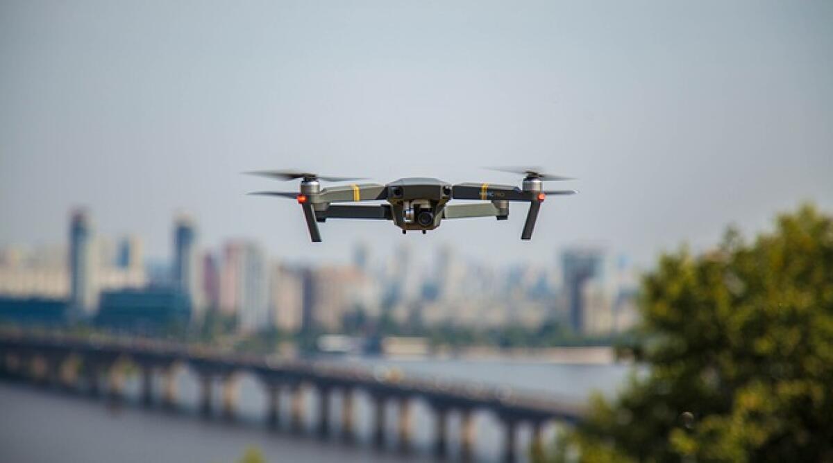 Foggia: un drone porta in carcere droga e minicellulari - 