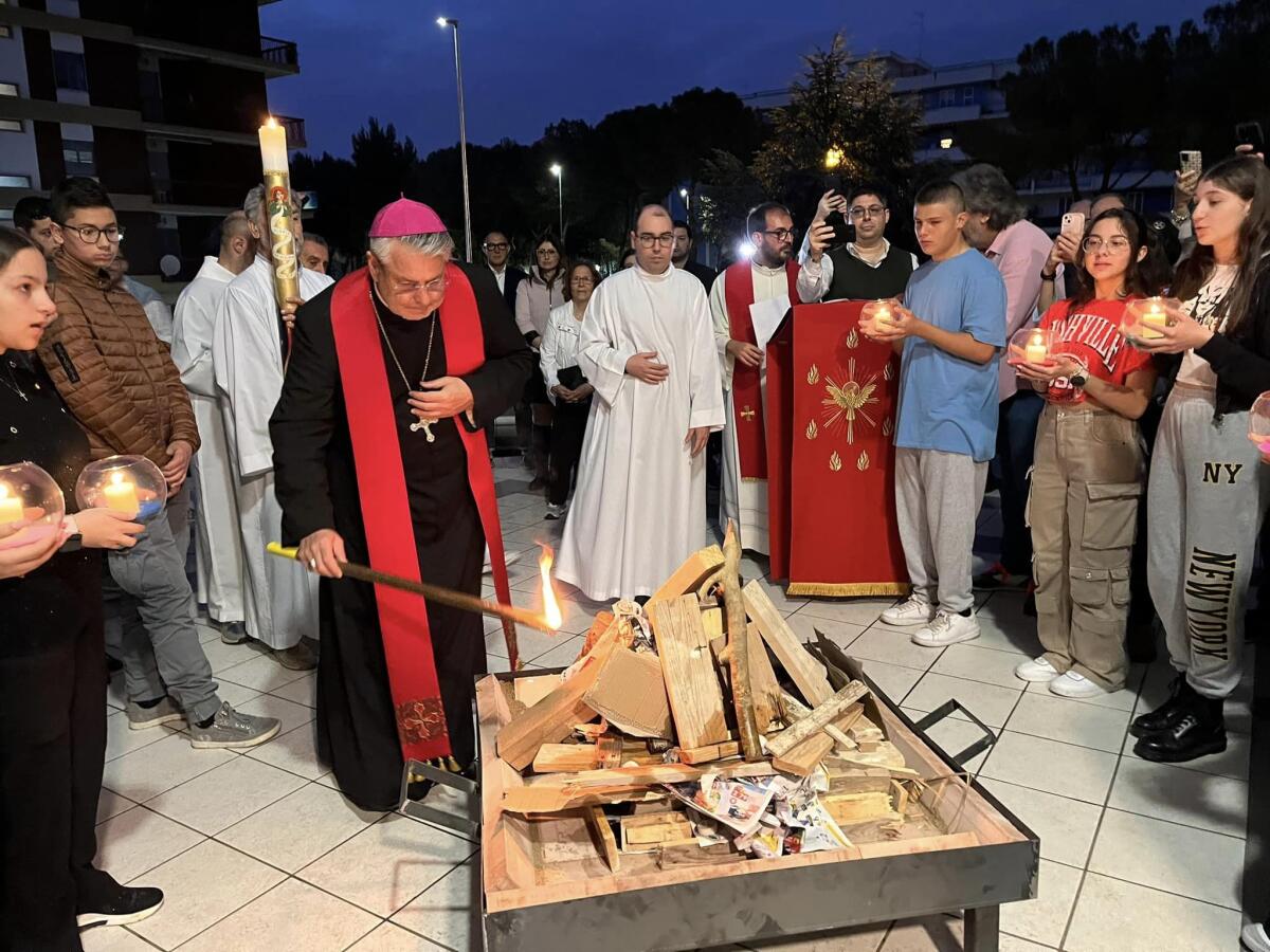 Foggia, il Vescovo celebra la Pentecoste con i giovani - 