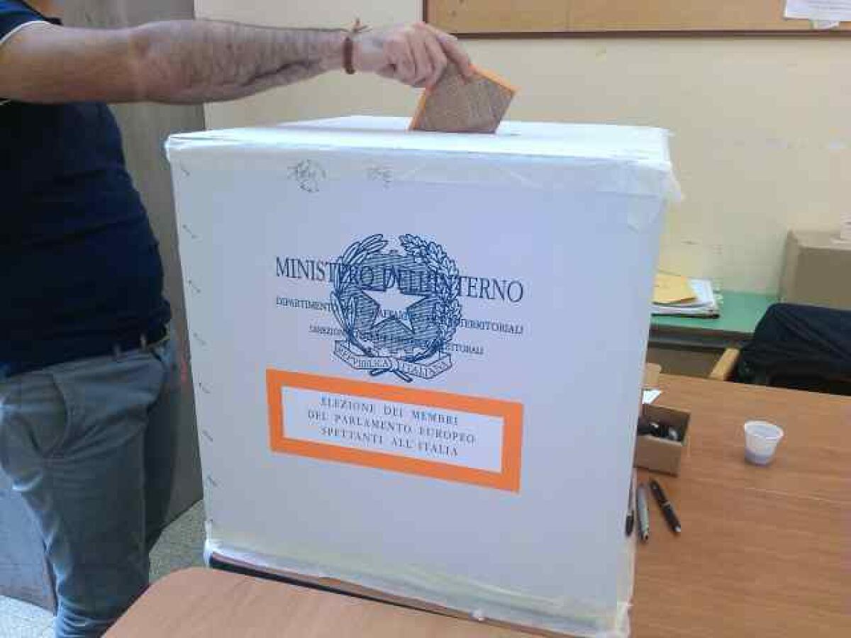 Affluenza finale a Foggia per le europee: 42,74 - 