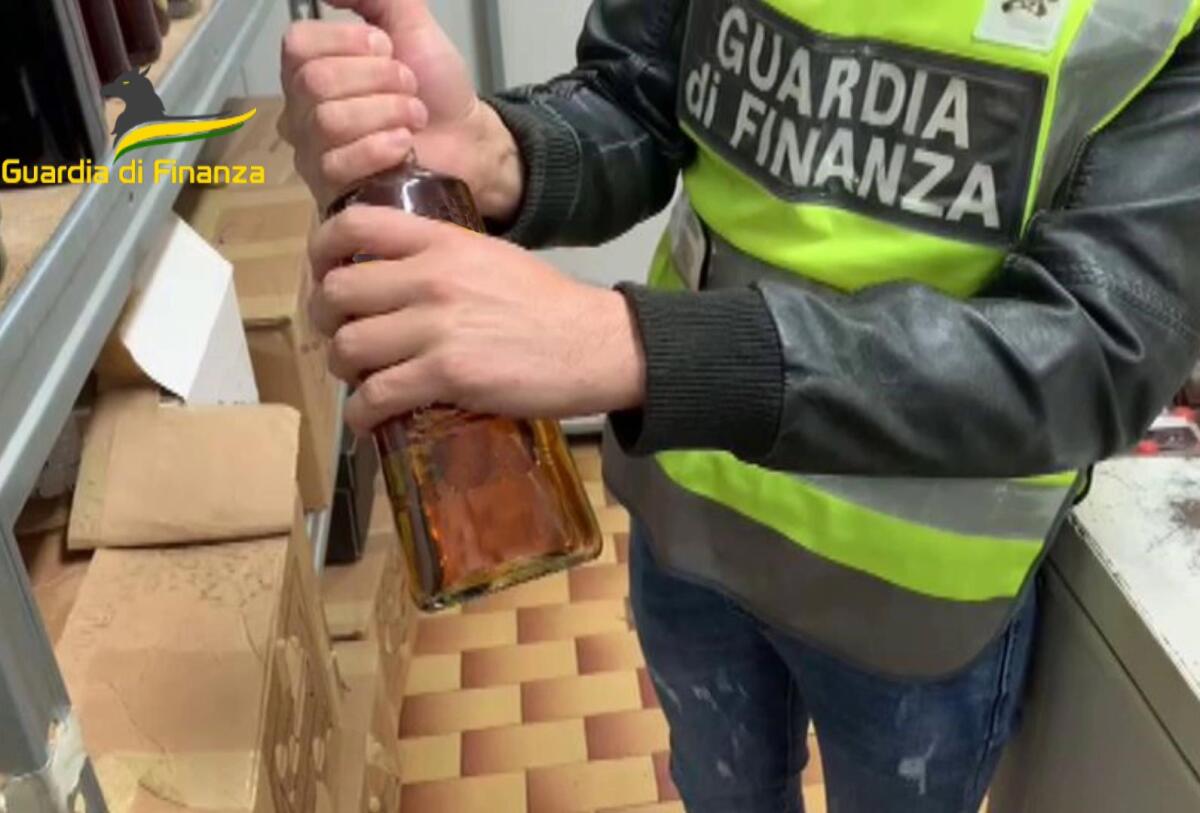Maxi frode IVA sulle bevande all’ingrosso, 8 arresti - 