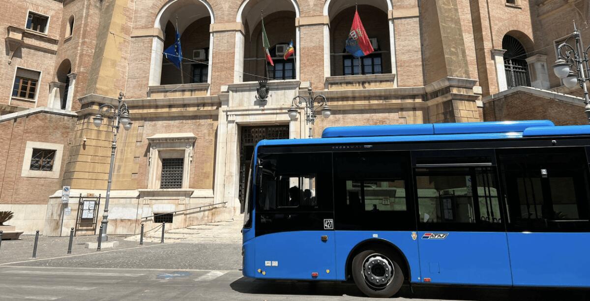 Cataneo, nuovi bus: la differenze tra Foggia e Bari - 