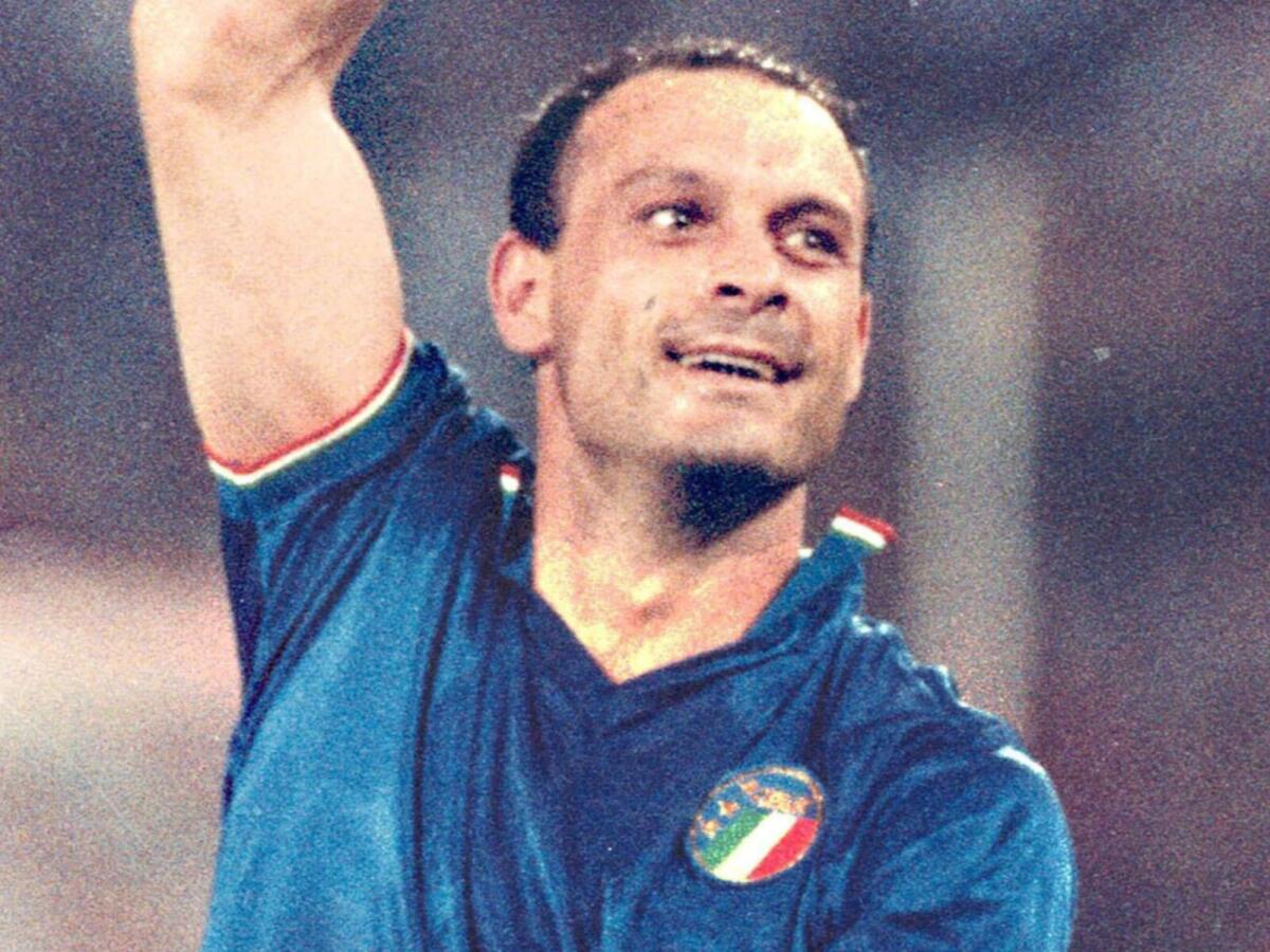 Addio a Totò Schillaci: l'eroe di Italia 90 aveva 59 anni - 