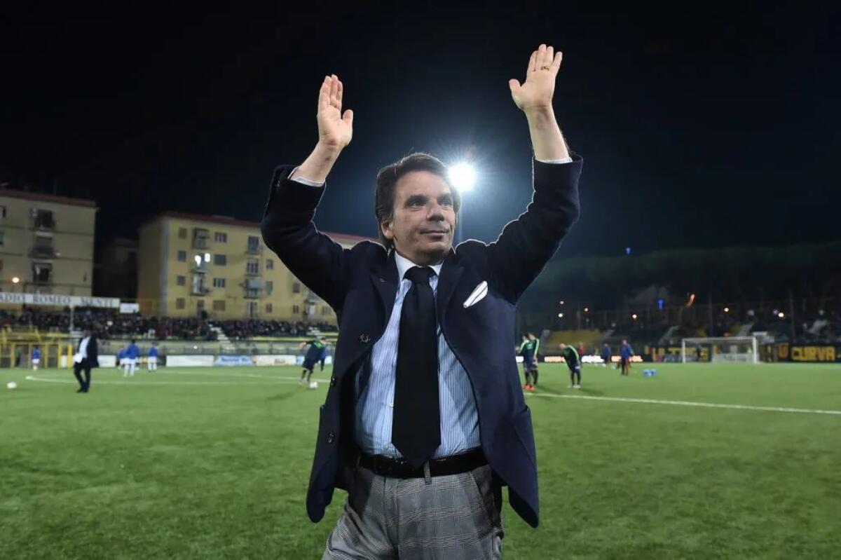Capuano conferma le dimissioni e rinuncia ai compensi maturati - 