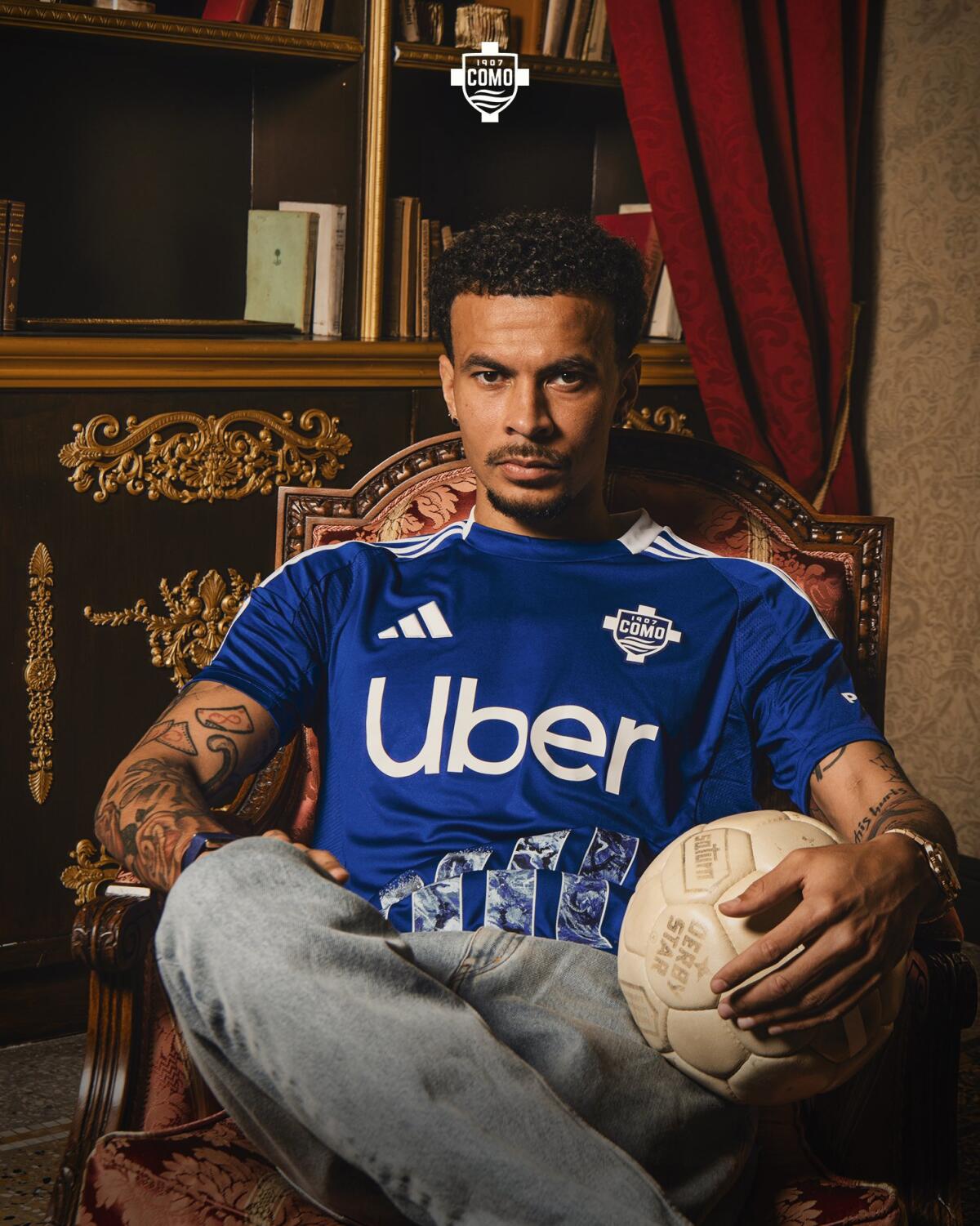 Ufficiale - Como, che colpo: c'è la firma dell'ex Tottenham - Dele Alli, nuovo giocatore del Como (foto x Como)