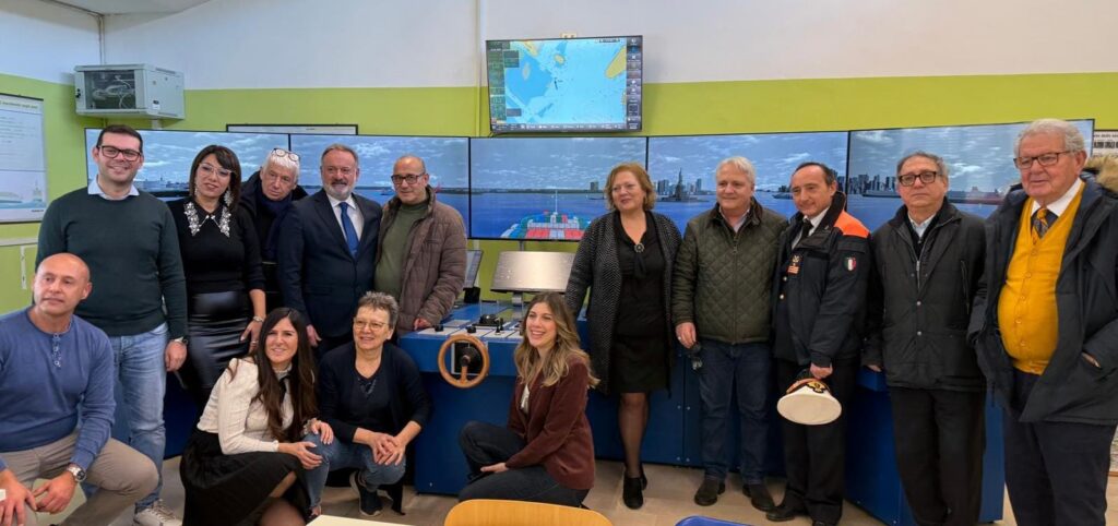 Rodi Garganico, nuovo laboratorio di navigazione per l'istituto "Mauro del Giudice"