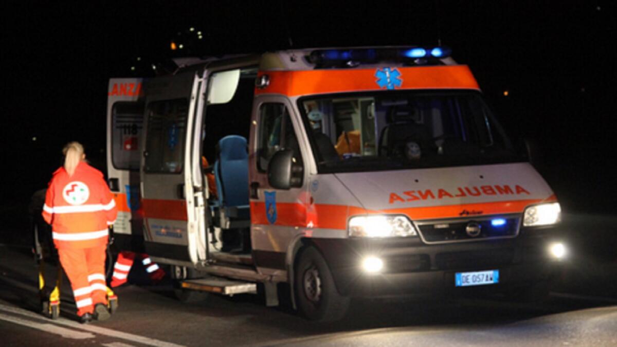 Tragedia sulle strade di Capitanata: auto si schianta contro un albero, morto un 60enne - 
