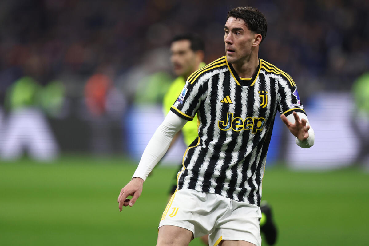 Serie A, Arbitrometro: "Juve è la più favorita dagli errori arbitrali" - February 4, 2024 . Milan (Italy) .Dusan Vlahovic of Juventus Fc during the Serie A match beetween Fc Internazionale and Juventus Fc.