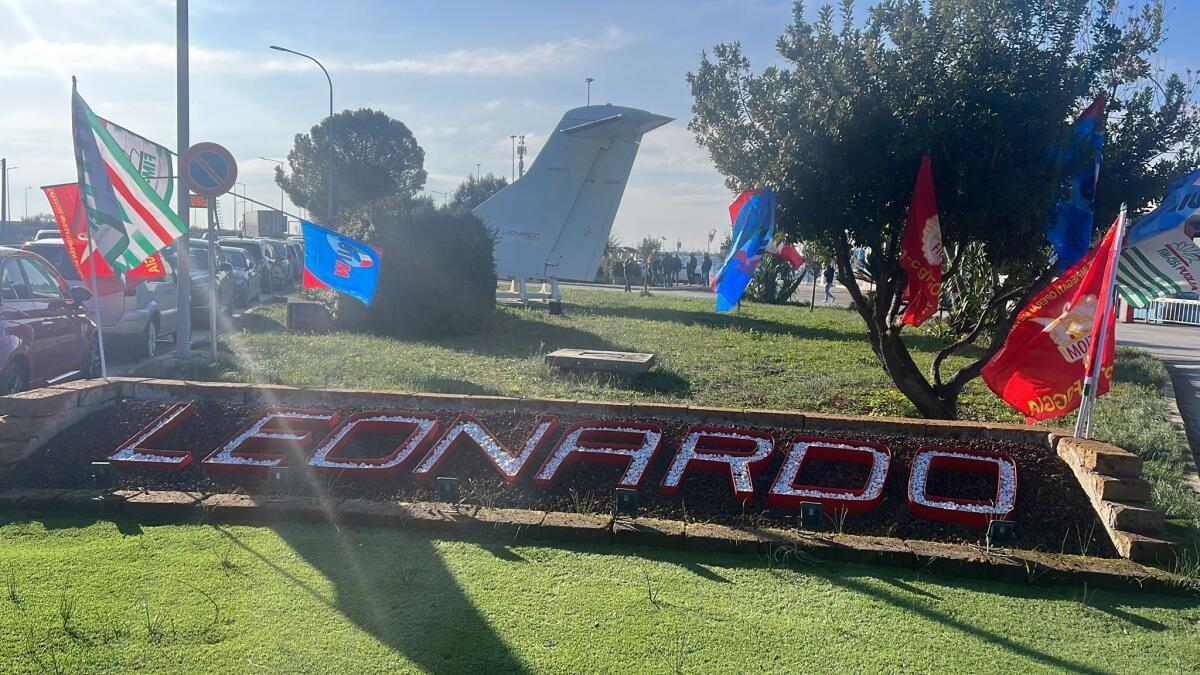 Leonardo conferma nuovi investimenti sullo stabilimento di Foggia, potenziata la produzione - 
