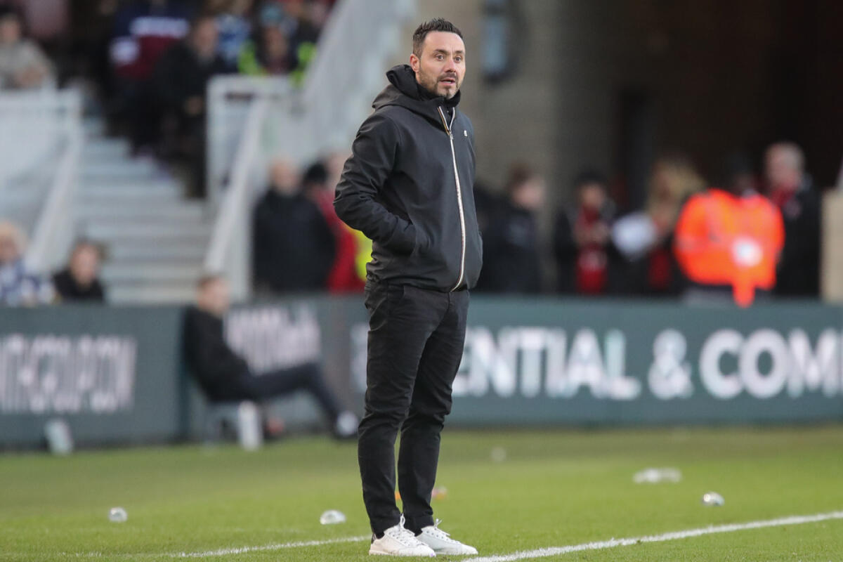 Milan, senti De Zerbi: "Io in rossonero? Voglio restare qui" - Roberto De Zerbi manager go Brighton &amp; Hove Albion during the Emirates FA Cup match Middlesbrough vs Brighton and Hove Albion at Riverside Stadium, Middlesbrough, United Kingdom, 7th January 2023

(Photo by James Heaton/News Images)