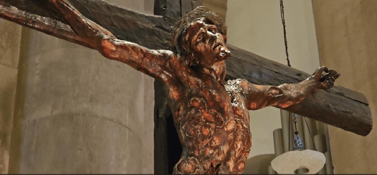 Troia, alla processione del Venerdì Santo anche il Crocifisso del Frasa - 