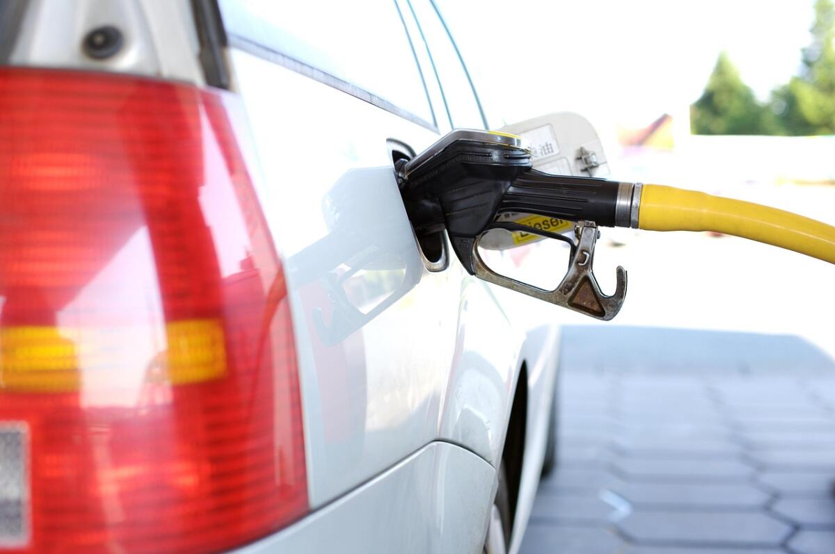 Carte carburante aziendali: efficienza, controllo e risparmio per le imprese italiane - 