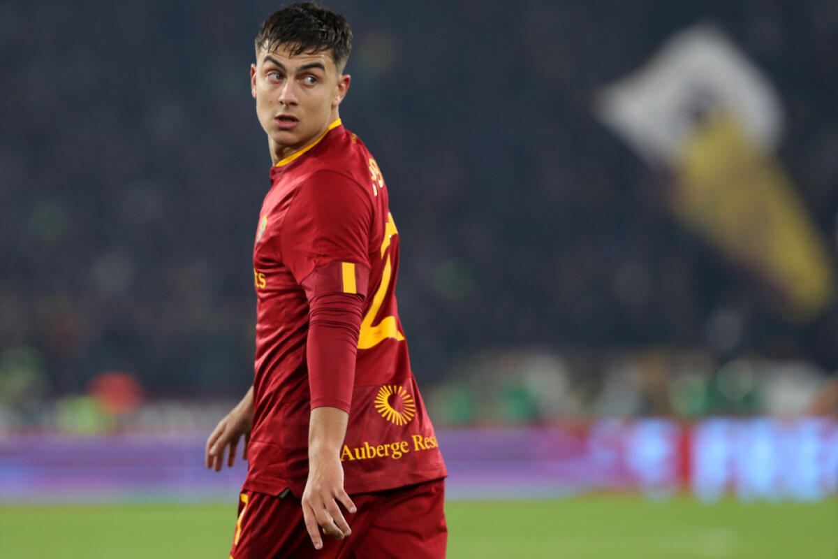 Roma, Dybala: "Paredes mi pressa per andare al Boca" - Rome, Italy 15.01.2023: Paulo Dybala (AS ROMA) in action during the Serie A football match between AS Roma and AC Fiorentina  at Stadio Olimpico on January 15, 2023 in Rome, Italy.
