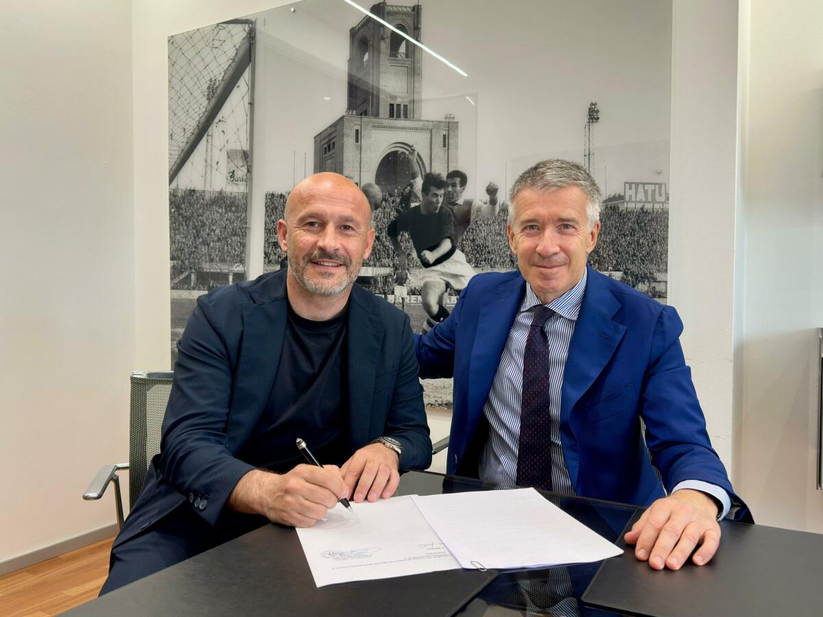UFFICIALE - Bologna, Italiano rinnova fino al 2027 - 