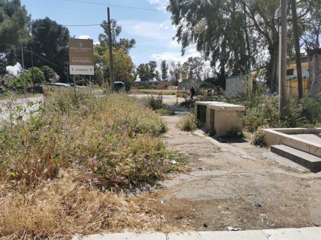 Borgo Incoronata degradato, i cittadini alla sindaca: "Siamo stanchi di sentire promesse"