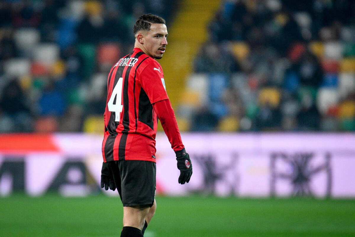 Fiorentina, Pioli chiede Bennacer per la mediana - Milan's Ismael Bennacer portrait  during  italian soccer Serie A match Udinese Calcio vs AC Milan at the Friuli - Dacia Arena stadium in Udine, Italy, December 11, 2021 - Credit: Ettore Griffoni