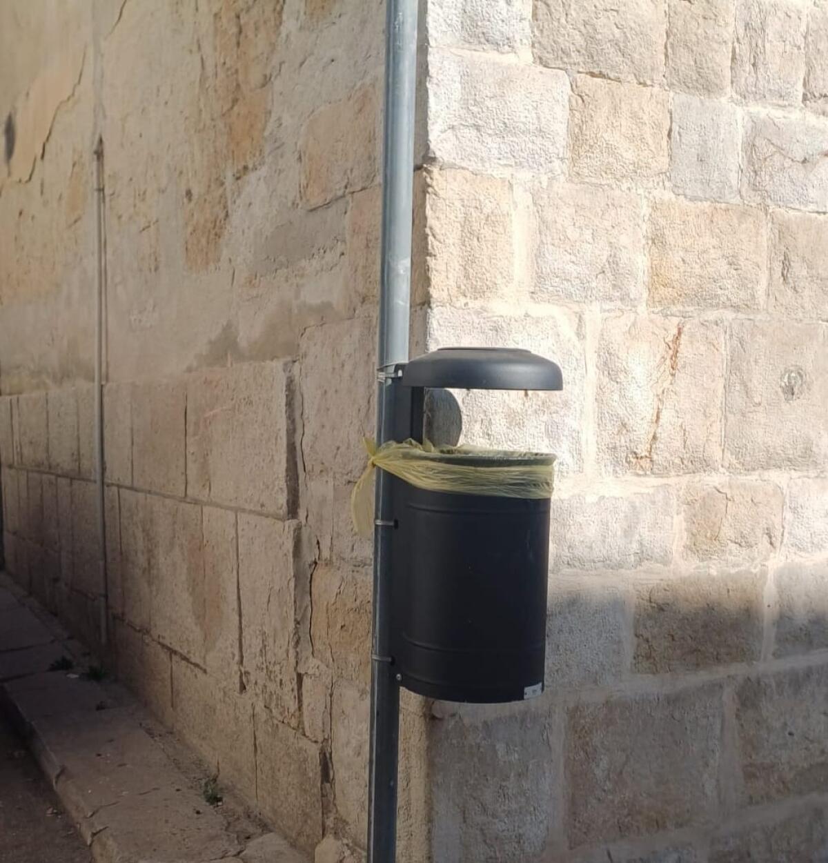 Cerignola, a breve saranno installati 180 cestini per la raccolta dei rifiuti - 