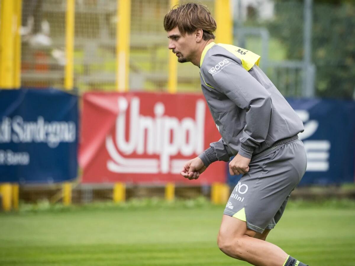 UFFICIALE - Cagliari, ceduto Razvan Marin - 