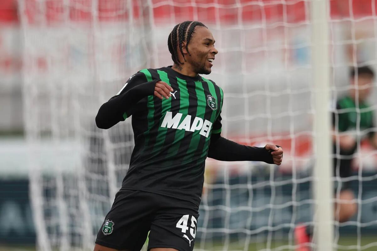 Sassuolo, Laurienté ad un passo dall'addio: non resta in Serie A - 