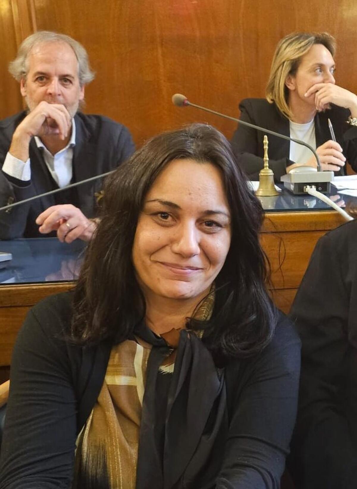 Foggia, FdI denuncia appalto lampo alla cooperativa della sorella della vice sindaca - 