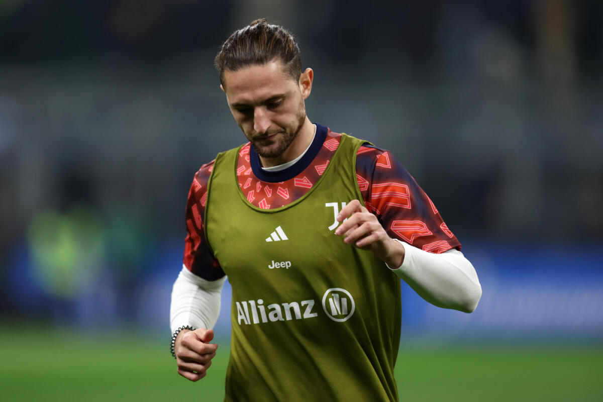 Il Milan punta Rabiot: Allegri lo vuole per rinforzare il centrocampo - February 4, 2024 . Milan (Italy) .Adrien Rabiot of Juventus Fc during the Serie A match beetween Fc Internazionale and Juventus Fc.