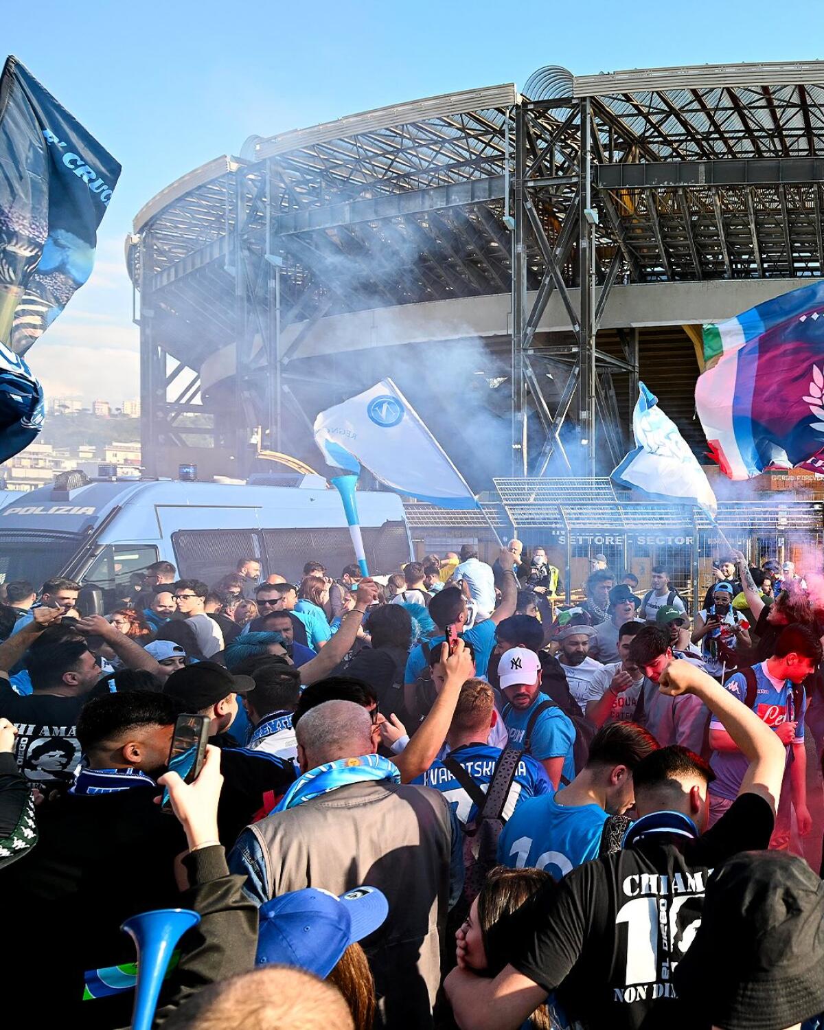 Napoli su Mainoo: offerta da 50 milioni, ma lo United resiste - 