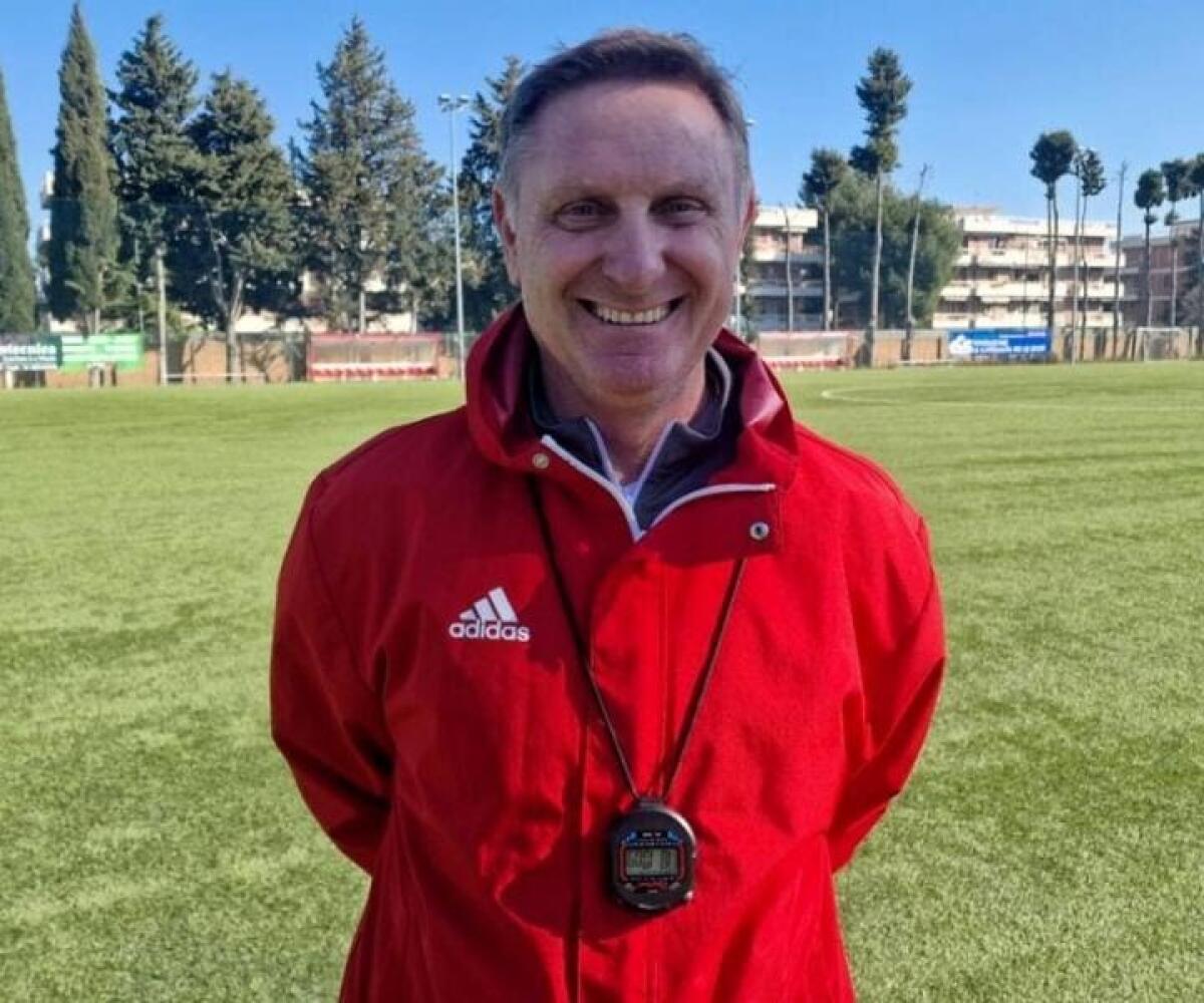 Addio a Carlo Ricchetti, ex calciatore di Foggia e Salernitana: aveva 55 anni - 