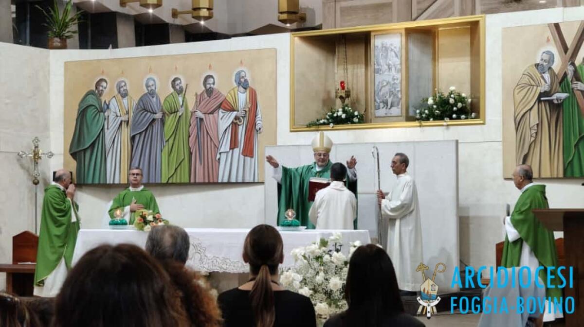 Foggia, il Vescovo conferisce il mandato ai catechisti - 