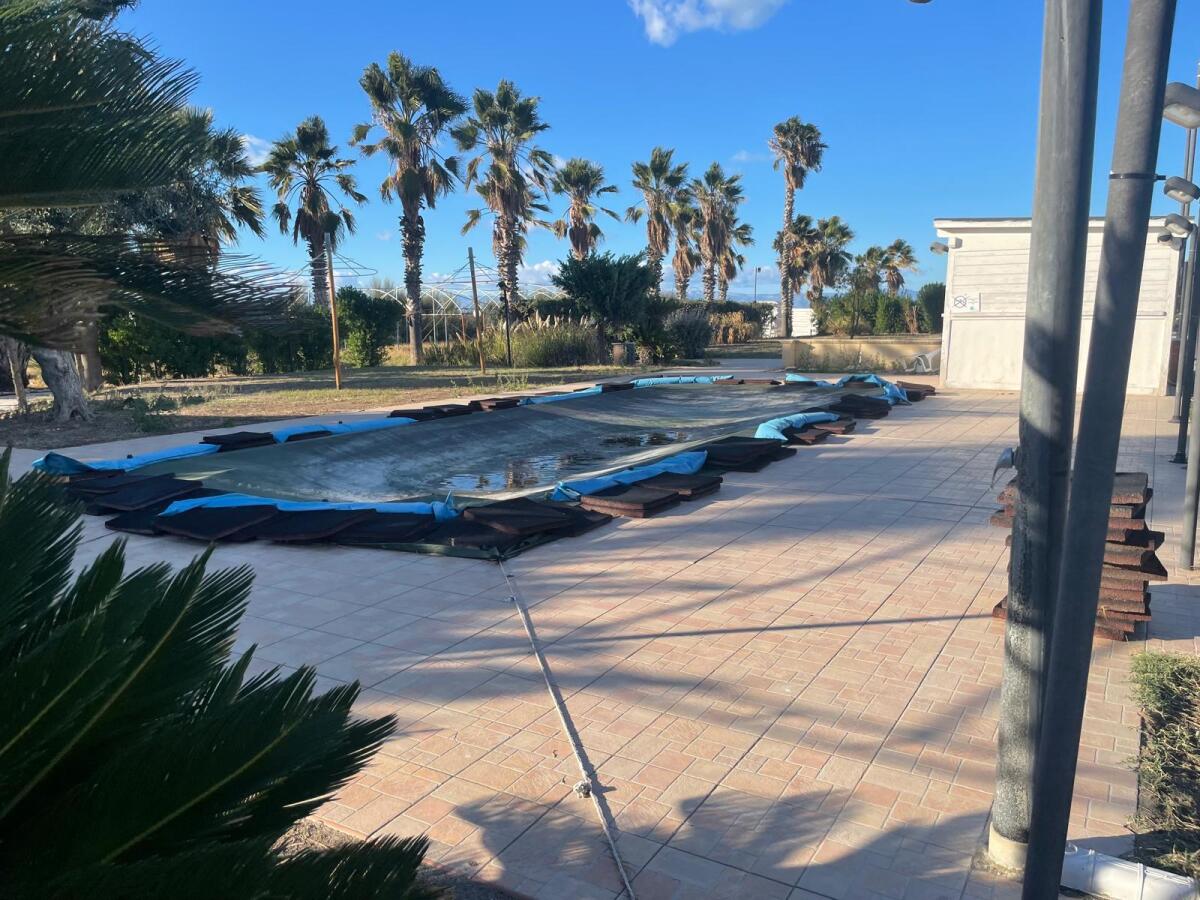Zapponeta, in struttura ricettiva anche due piscine abusive, blitz della Capitaneria di Porto - 
