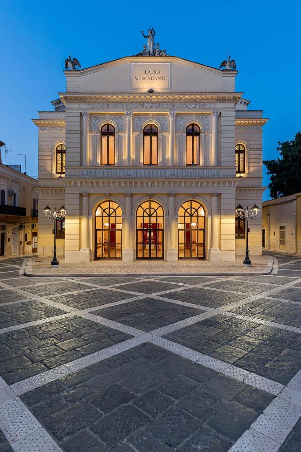 Cerignola, dopo due anni di lavori riapre il teatro Mercadante - 