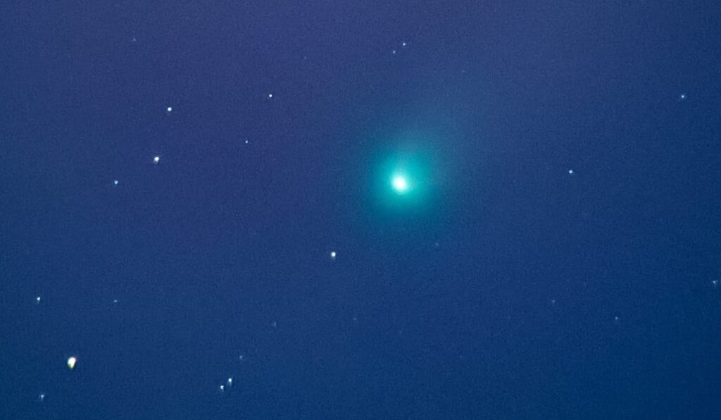Su Foggia la Cometa C/2025 A6: la fotografia di Leonardo Nardella di "Astrofili di Capitanata"