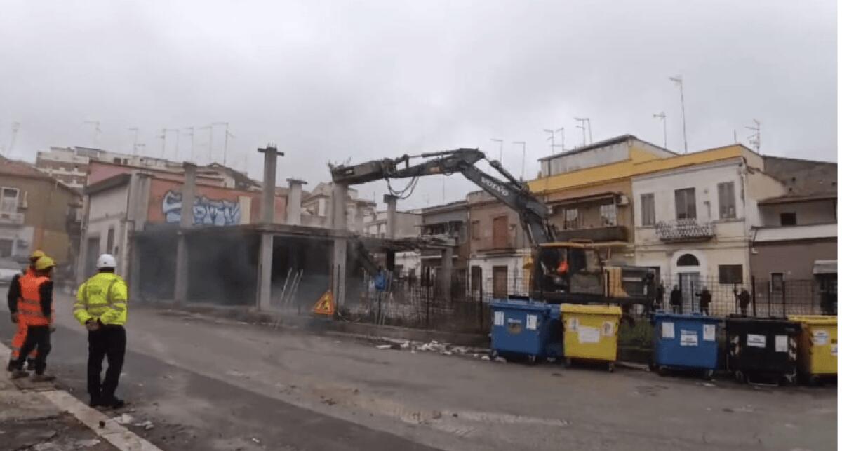 Fabbricato in via San Lorenzo: Piemontese ricostruisce una vicenda lunga 17 anni - 
