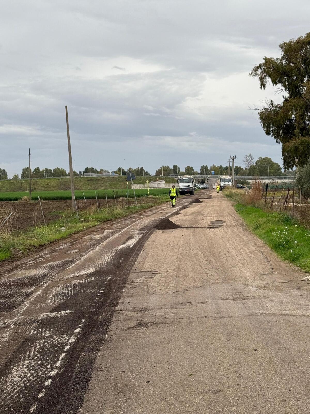 Foggia: iniziata la manutenzione della strada extraurbana Melfignana. Lavori attesi da oltre 40 anni - 