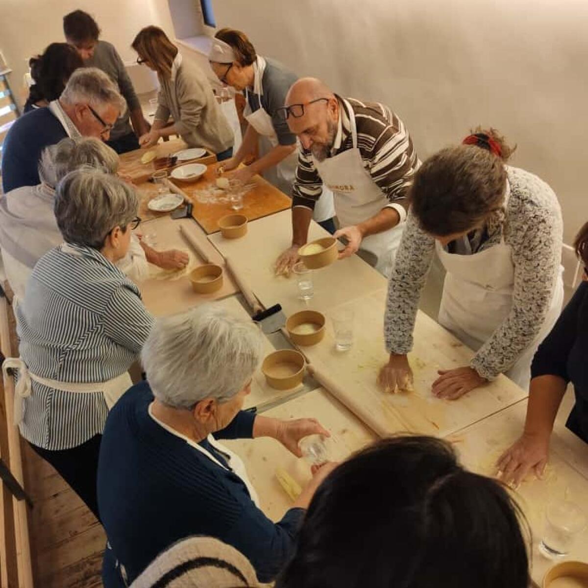 Sapori, tesori e tour del borgo sabato 22 novembre a Deliceto - 