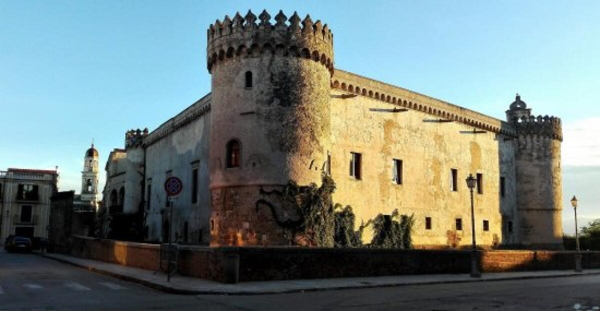 Torremaggiore accende i riflettori: al via la nuova Stagione di Prosa - Torremaggiore è 'città Che Legge'