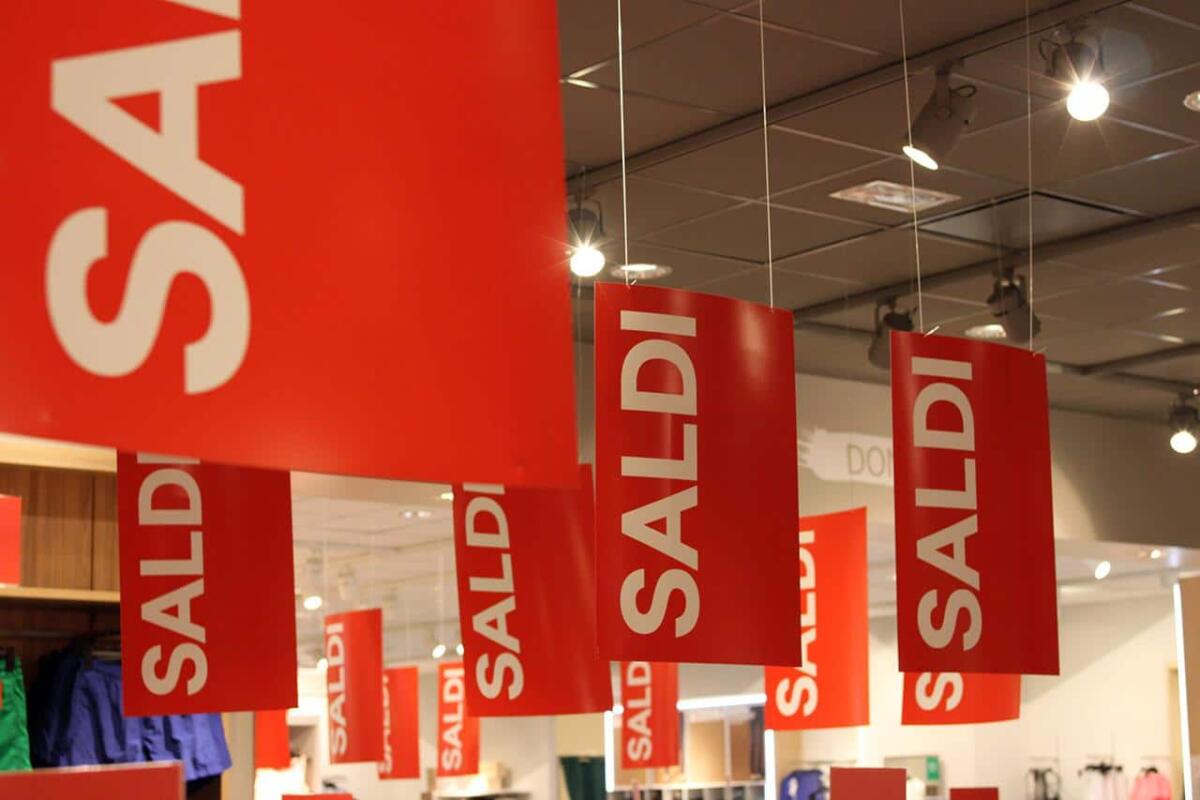 Al via i saldi invernali in Puglia: sconti fino al 70% e spesa media di 137 euro - 