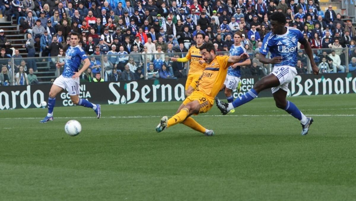Como show! Ora è a +3 sulla Juventus nella corsa Champions - 