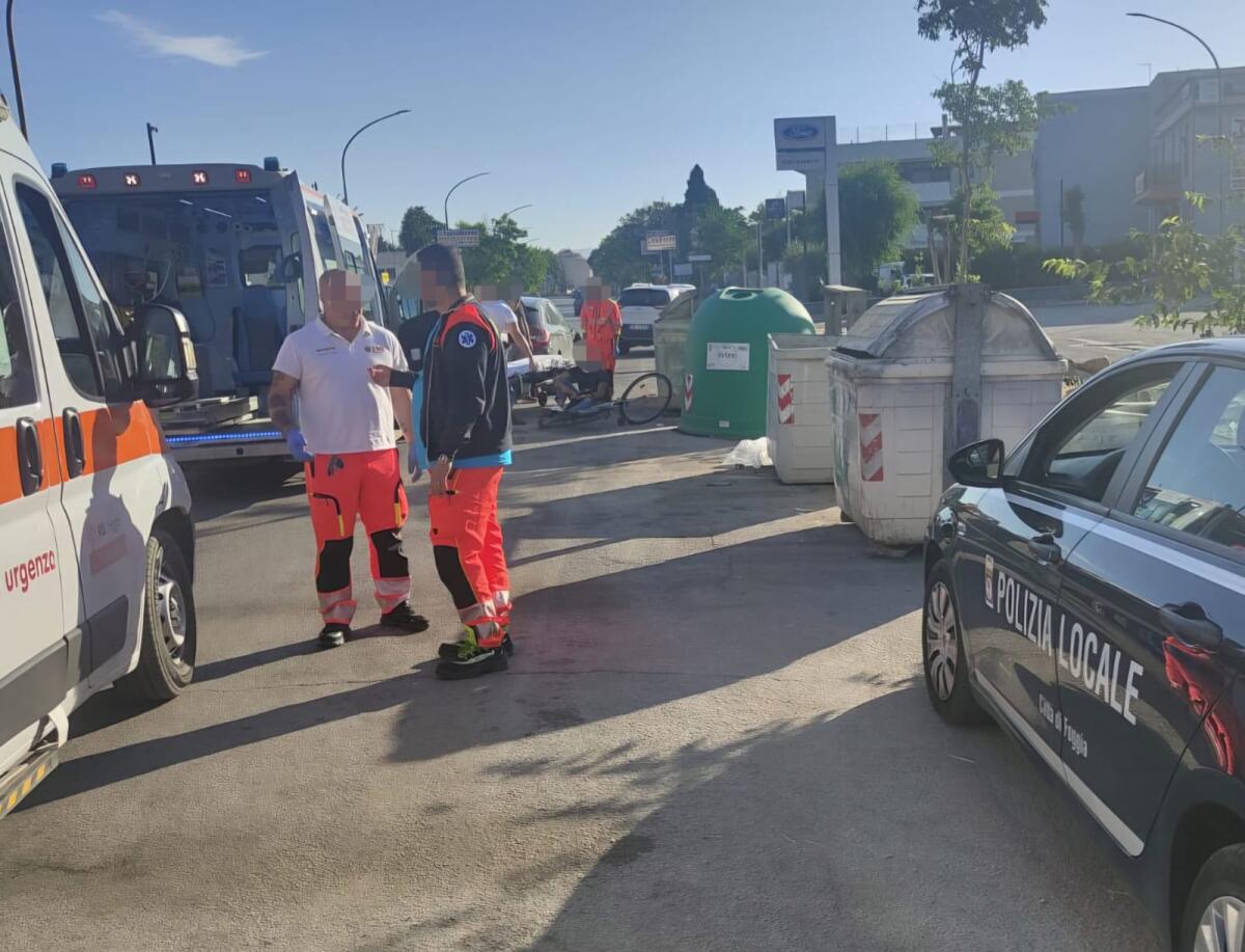 Foggia, automobile urta bicicletta: ciclista al Pronto soccorso - 