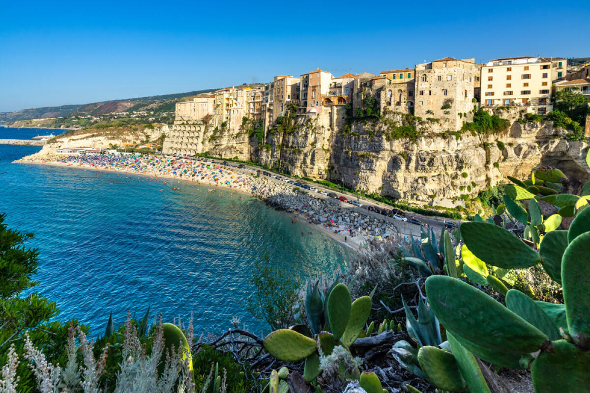 Bandiere Blu 2026: la Calabria si conferma tra le regioni con il mare più premiato d’Italia - 