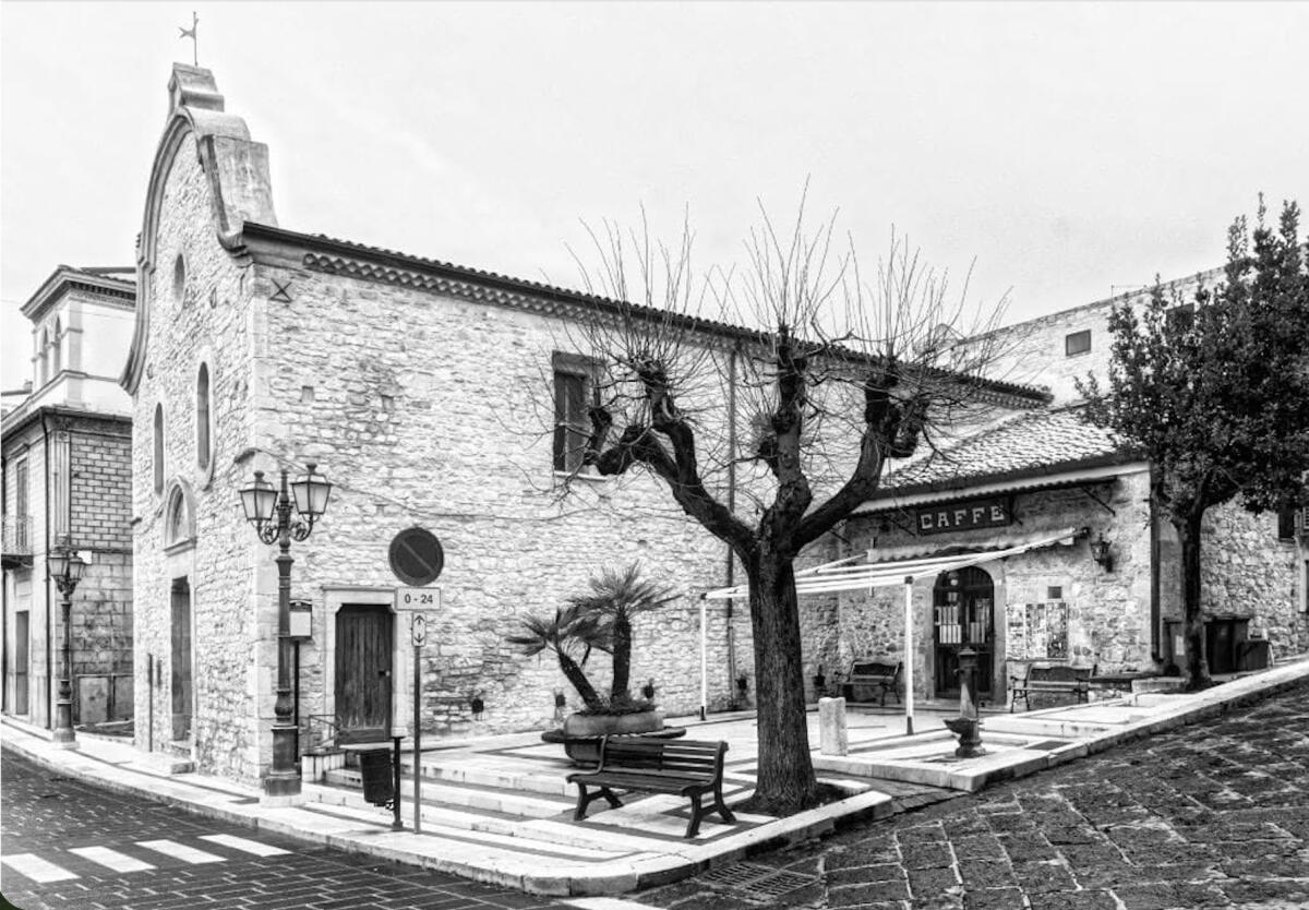 Pietramontecorvino non ci sta: il bar più antico chiude dopo 138 anni, ma la comunità lo riprende con sé - Screenshot