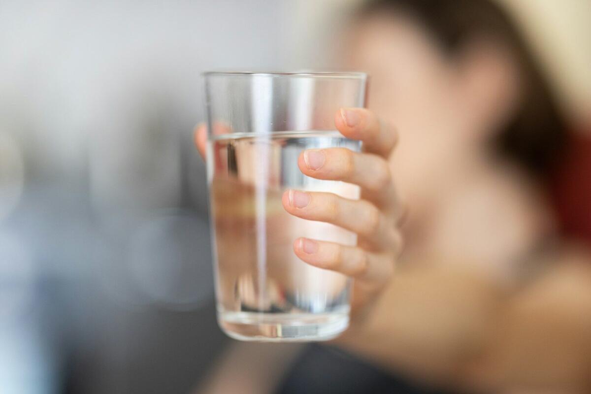 Mattinata, l’acqua torna conforme ai parametri microbiologici - Photo by <a href="https://unsplash.com/@enginakyurt?utm_source=instant-images&amp;utm_medium=referral" target="_blank" rel="noopener noreferrer">engin akyurt</a> on <a href="https://unsplash.com" target="_blank" rel="noopener noreferrer">Unsplash</a>